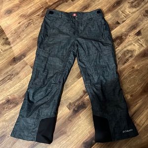 Columbia snow/ski pants. XL worn twice.